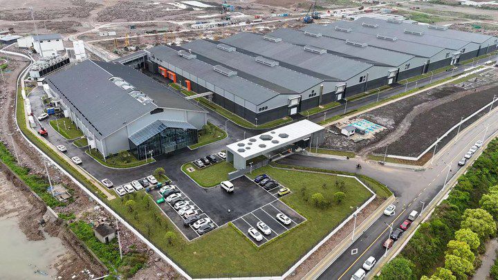 诺帝克水产现代化陆基RAS养殖基地与智能中控中心